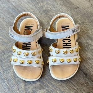 MOSCHINO US 6 EU 22 US girl baby leather shoes sandals bear white gold